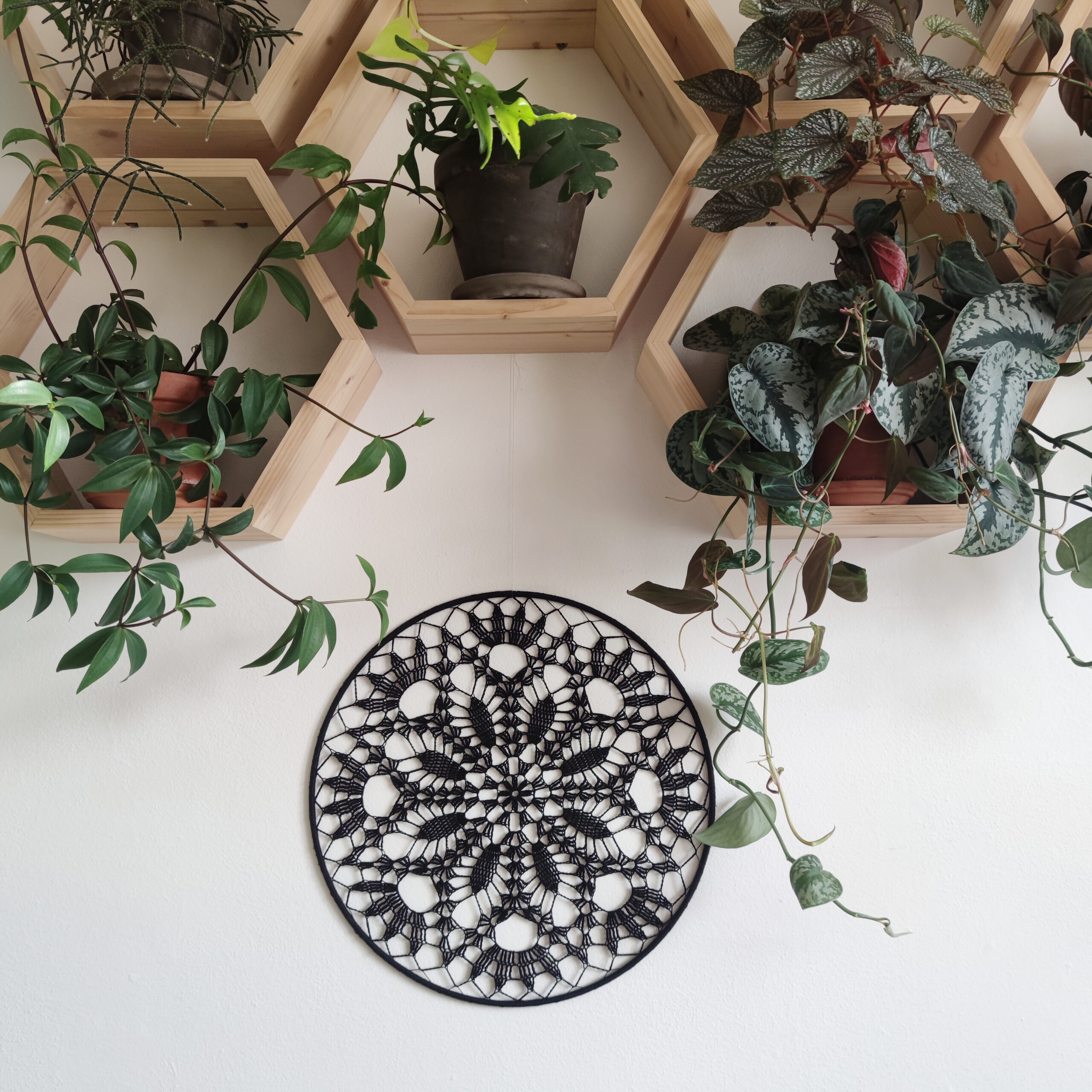 Návod na háčkovanou mandalu v kruhu ø40cm #1