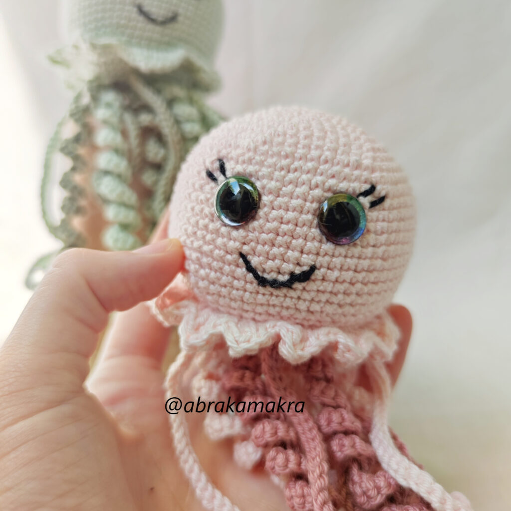 Háčkovaná medúza návod zdarma